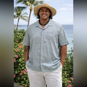 #18 Tommy bahama shirt